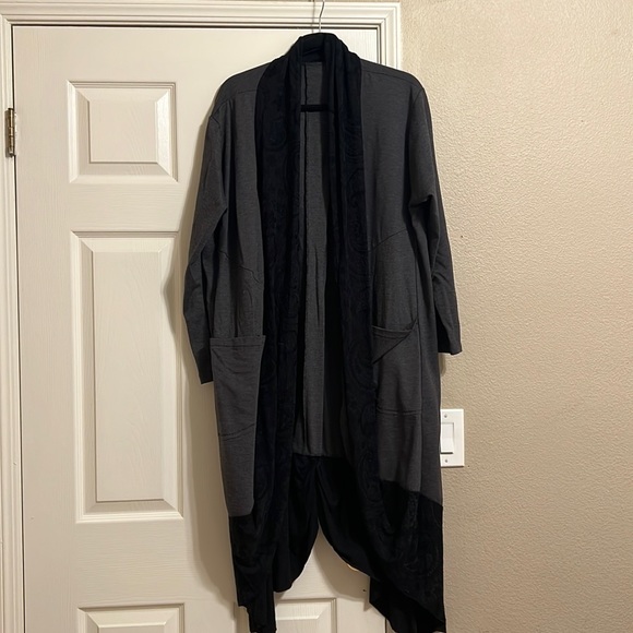 Grey and Black Cardigan Size L - Picture 1 of 2